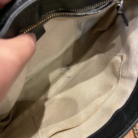 Authentic Gucci Crossbody - Picture 3 of 10